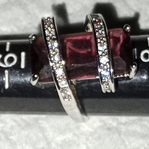 925 Burgundy Gemstone Ring NWOT - Picture 8 of 13